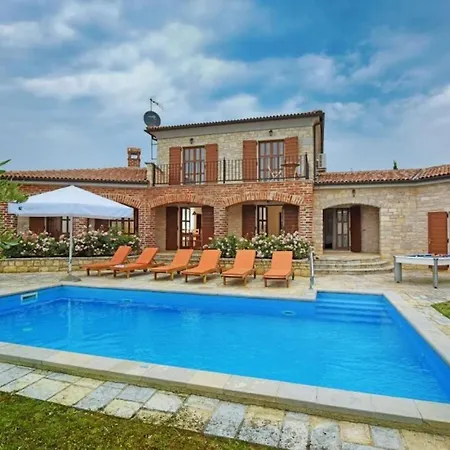 Blueview Arctium Hotel